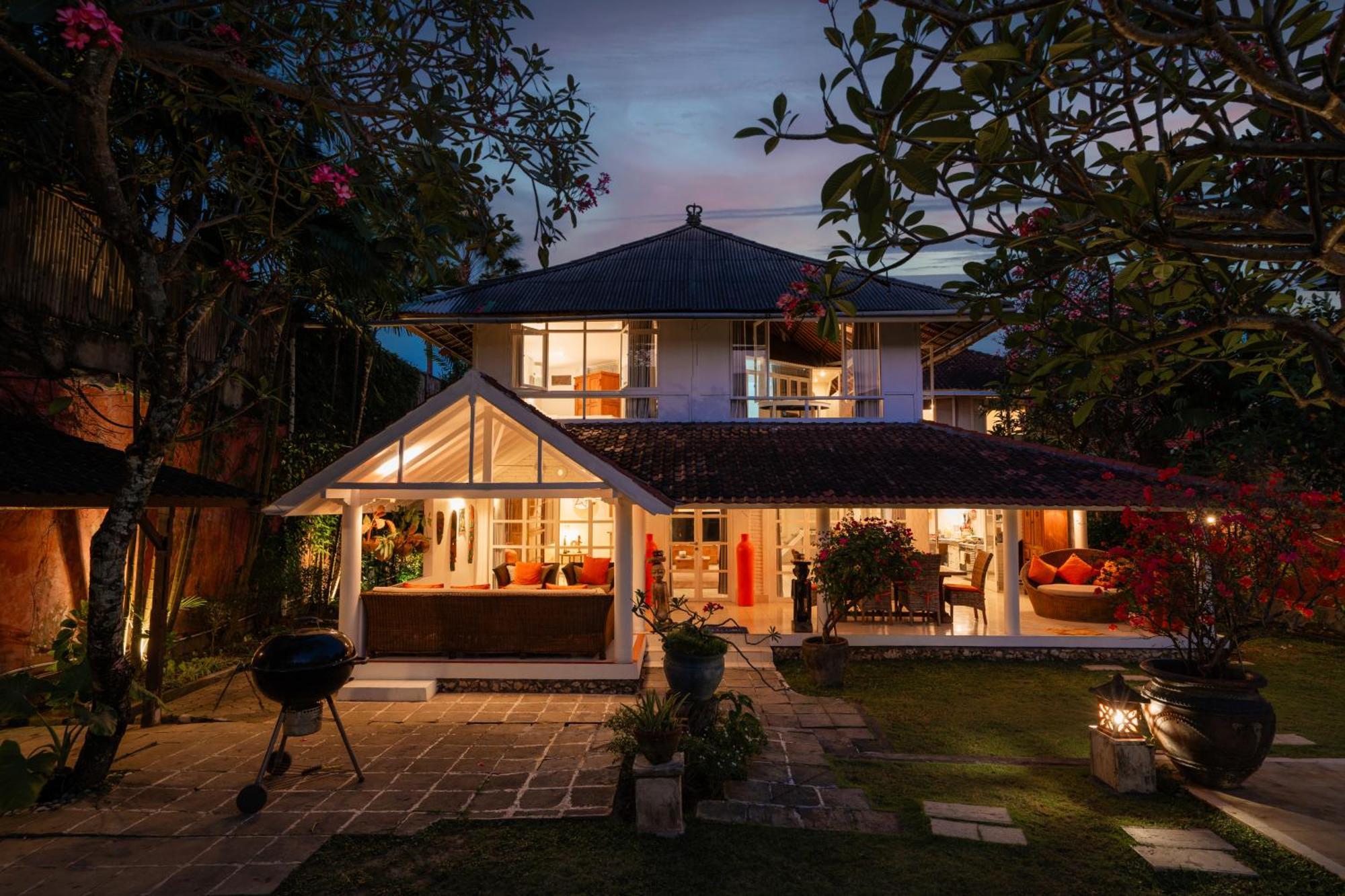 Seminyak Villa Kubuku Exterior photo